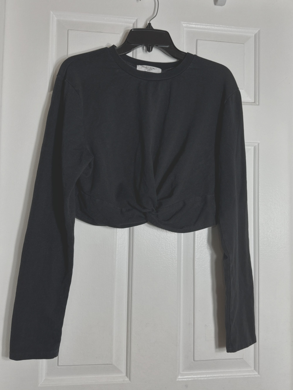 Project Social T LA Women’s Black Twisted Hem L/S Crop Top Athleisure Chic M